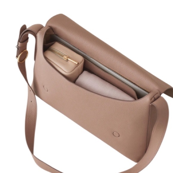 Cuyana Messenger Shoulder Bag Tan Leather Crossbody Bag Business Career - Picture 7 of 11